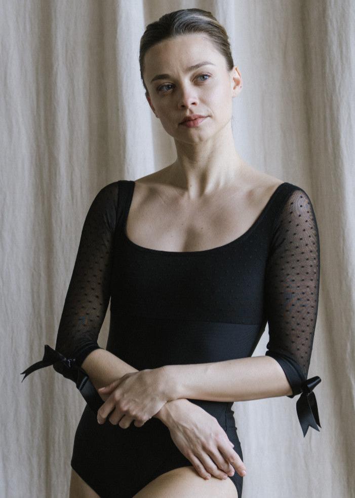 Daphne Leotard - Square Neck Half Sleeves Leotard with Detachable Ribbons black front